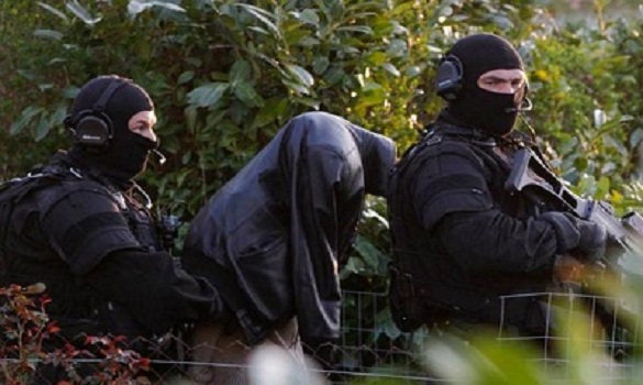فرنسا تعتقل 4 إسلاميين لمحاولتهم القتال في الخارج