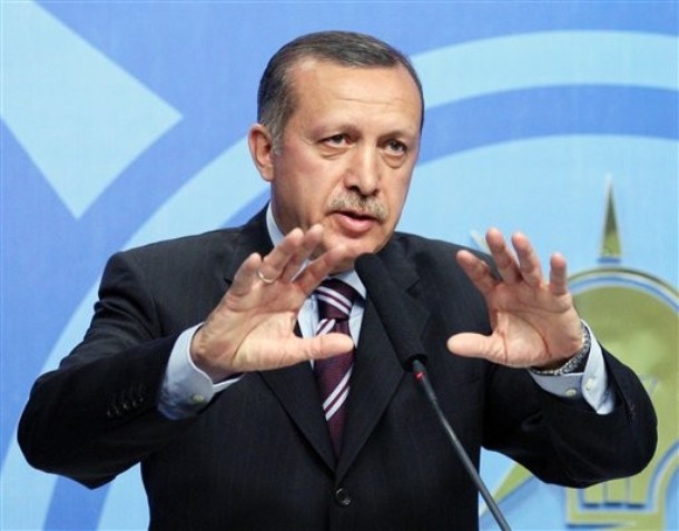 أردوغان مهاجمًا الأمم المتحدة: لا آخذ مكانا في الصورة ذاتها مع الانقلابيين!
