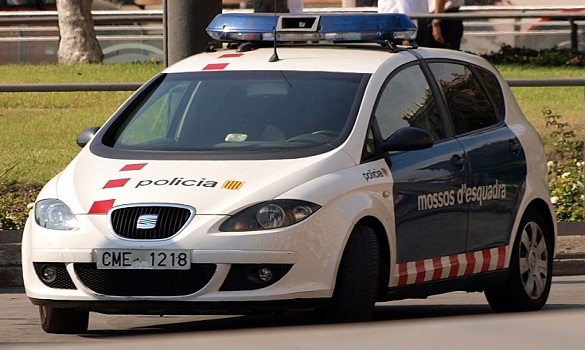 مصرع مواطنة مغربية وشقيقها وجرح ثلاثة أطفال في حادث سير بكاطالونيا 