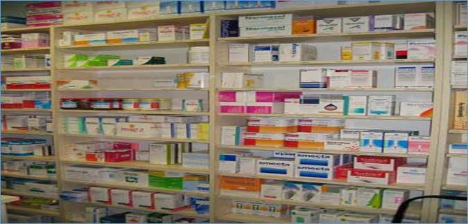 مجلس الحكومة يصادق على مشروعي مرسومين يتعلقان بالتكافؤ الحيوي للأدوية الجنيسة والطب عن بعد