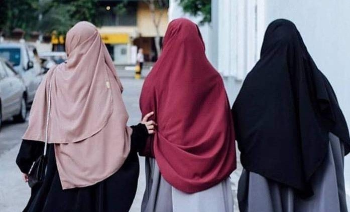 ماليزيا.. نساء يحتفلن بيوم الحجاب العالمي