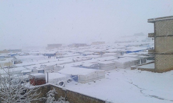 انطلاق حملة «دثٌروني» لجمع الأغطية والألبسة للاجئين السوريين