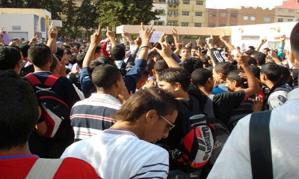 خروج التلاميذ في مسيرات حاشدة استنكارا لبرنامج مسار خروج التلاميذ في مسيرات حاشدة استنكارا لبرنامج مسار