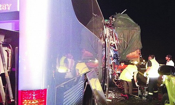 مقتل وإصابة عشرات المعتمرين في حادث تصادم في مكة