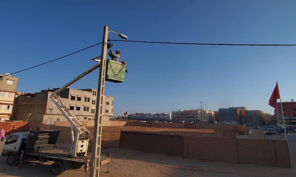 تهيئة أكبر مصلى في مدينة سلا بحي الانبعاث استعدادا لتراويح ليالي رمضان