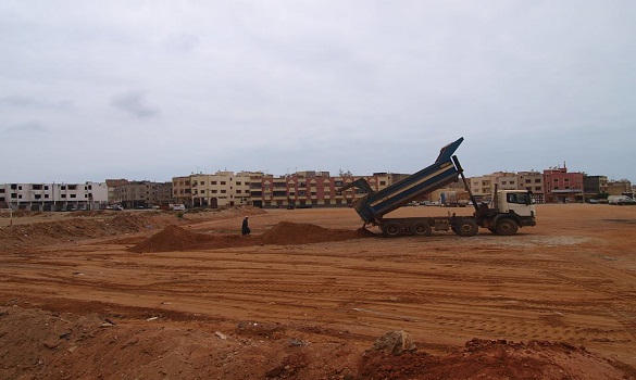 تهيئة أكبر مصلى في مدينة سلا بحي الانبعاث استعدادا لتراويح ليالي رمضان