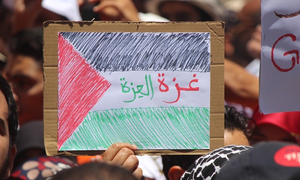 عشرات الآلاف من المغاربة هبوا إلى مسيرة الرباط لدعم غزة والتنديد بالعدوان الصهيوني والتخاذل الرسمي العربي