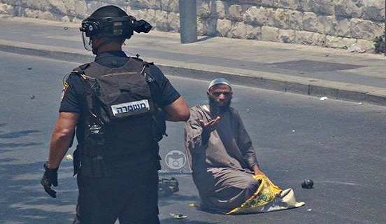 مواجهات في القدس بعد تضييق الاحتلال على الصلاة في الأقصى