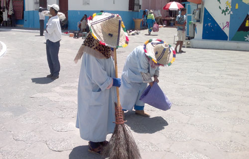نساء مغربيات من «ثريات في الدار» إلى «عاملات النظافة»