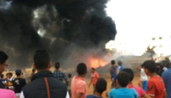 حريق بحي كريمة في مخزن شركة مكلفة بتوسيع الطرق وتمرير أسلاك الكهرباء