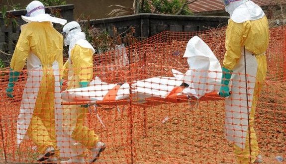 فيروس «إيبولا» الفتاك في غرب إفريقيا.. يحصد 1900 حالة وفاة