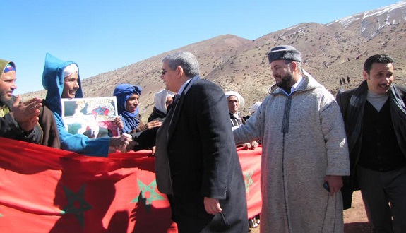 عامل إقليم تنغير في زيارة تفقدية لاوزيغيمت للاطمئنان على الساكنة عامل إقليم تنغير في زيارة تفقدية لاوزيغيمت للاطمئنان على الساكنة