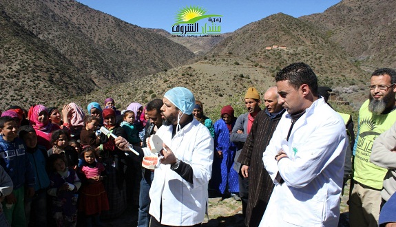 منتدى الشروق ينظم قافلة للمساعدات وحملة طبية لدواوير بجبال الأطلس الكبير