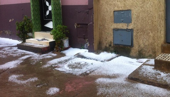 سقوط البَرد (التبروري) بكميات كثيرة بمدينة سلا صباح اليوم الثلاثاء