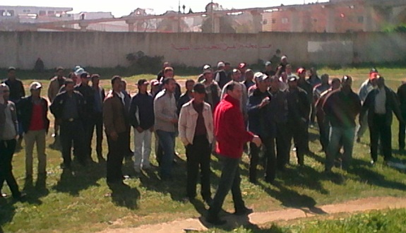 وقفة احتجاجية لجمعية التضامن للسائق المهني ضد إحدى نقابات القطاع