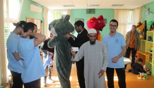 جمعية «أيادي الخير» تنشر البسمة في «دار الطفل» بمستشفى الأطفال ابن سينا