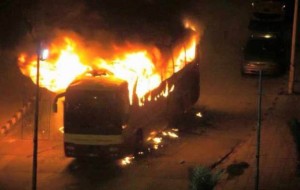 صور اندلاع احتجاجات خطيرة بالقطيف بعد إعدام زعيم الشيعة بالسعودية