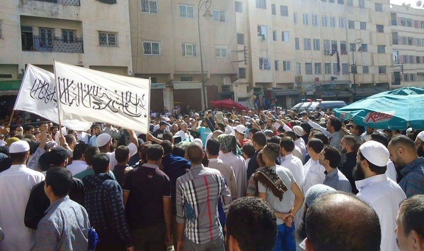 اللجنة المشتركة تنظم وقفات احتجاجية نصرة للرسول الكريم أمام المساجد وفي الساحات