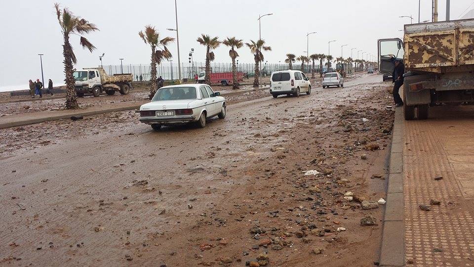 صور.. مد بحري جديد في كورنيش سيدي موسى بسلا، يتسبب في تشويه تهيئته