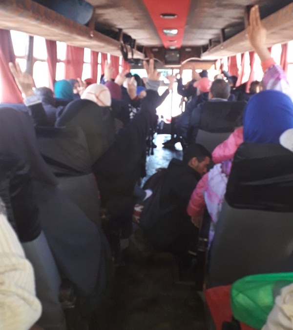 ساكنة حي اولاد اعمامو بمدينة زايو تستنكر الحكم على العايلي واستمرار اعتقال إبراهيم خنيتي