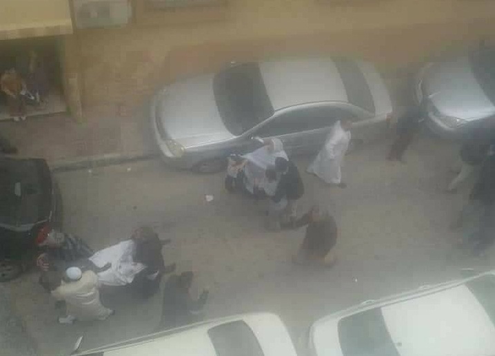 مؤلم بالصور.. قتيل و70 جريحا بانفجار استهدف مسجدا في بنغازي الليبية