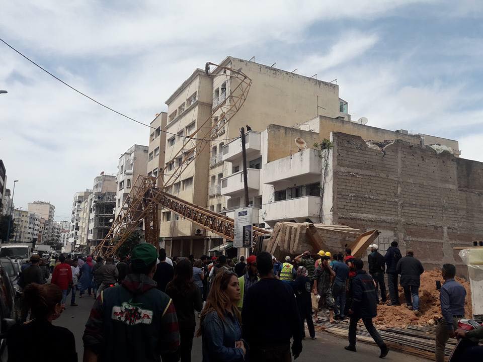 عاجل.. سقوط رافعة في ورش بناء بالقنيطرة وسط حي مأهول