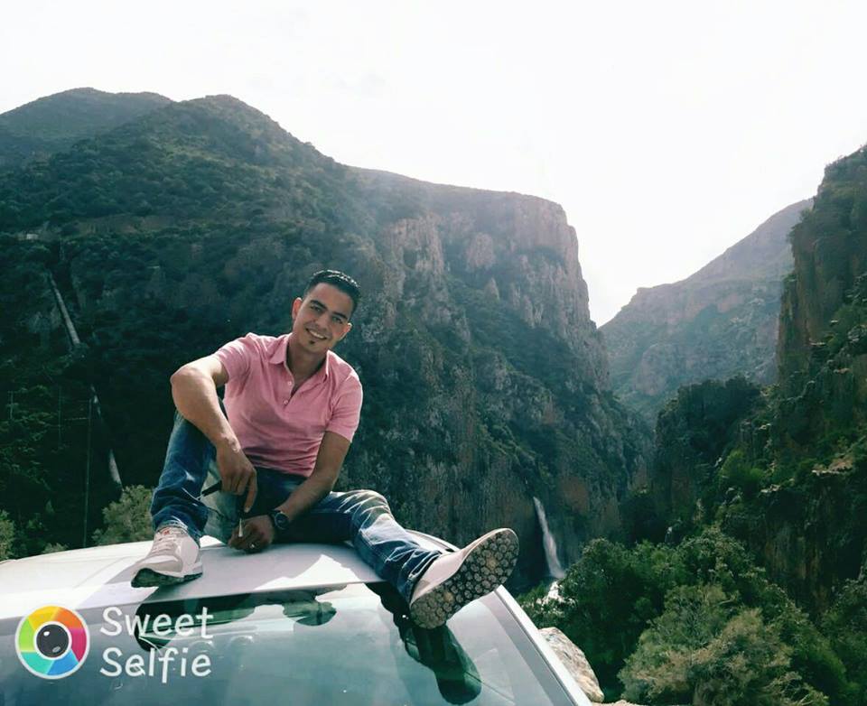 صادم.. شاب مغربي يعلن انتحاره على صفحته الفيسبوكية تحت صدمة أصدقائه