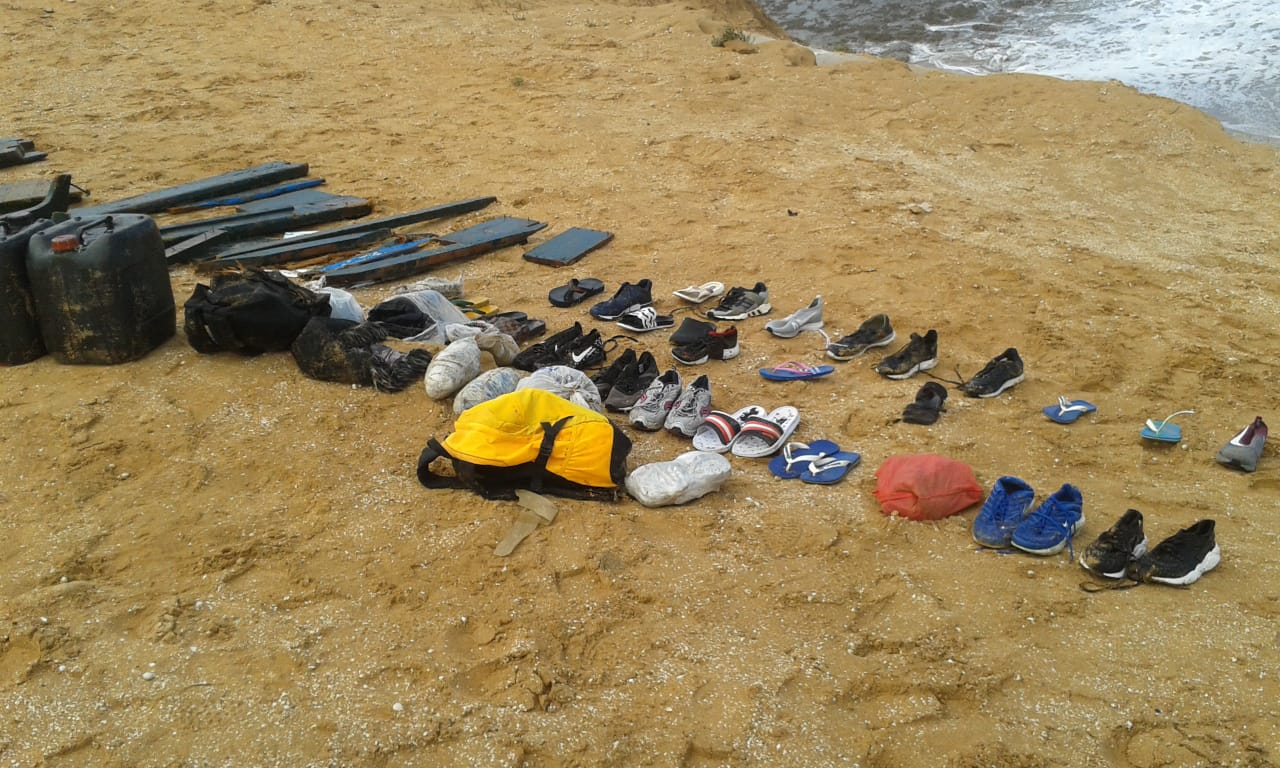 انقلاب قارب بتيزنيت وفقدان 22 مهاجرا سريا والبحث لايزال ساريا