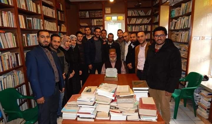 بالصور.. طلبة "ماستر الفكر المقاصدي والاجتماعي بالسياق المعاصر" في زيارة للدكتور عبد الله الشارف