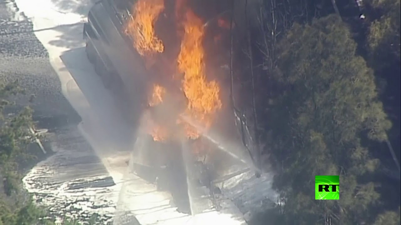 مسؤول أمريكي: زوارق إيرانية تمنع سحب الناقلة فرونت ألتير