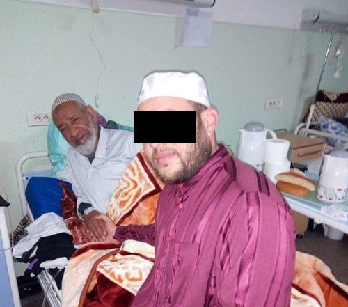 الداعية الشهير "با العلوي" طريح الفراش بمستشفى ابن سينا بالرباط (صورة)