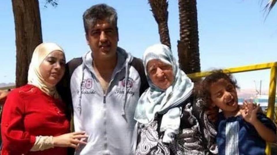 ذهبت لتشييع ابنها في نيوزيلندا.. فماتت بجواره