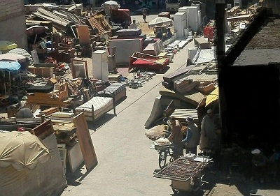 ساكنة قطاع الفتح بمقاطعة العيايدة بسلا تنتفض ضد الجوطية وتحويل أزقتهم لمكب للخردة والمتلاشيات (صور)