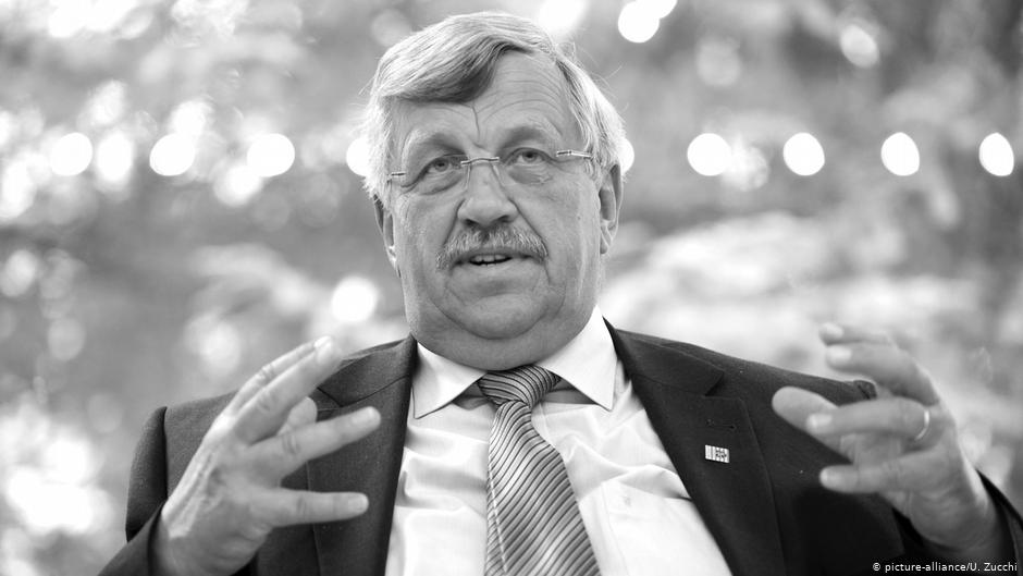 محققون: رئيس حكومة كاسل الألمانية لم ينتحر بل قُتل برصاصة في رأسه