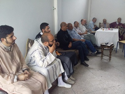 بالصور.. تكريم الأستاذ عز الدين الخمسي بثانوية مصطفى المعاني التأهيلية بعد مسار مهني مليء بالعطاء