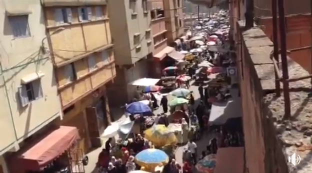 فيديو.. شاهد كيف ملأ الباعة شارع النصر بالعيايدة-سلا!!
