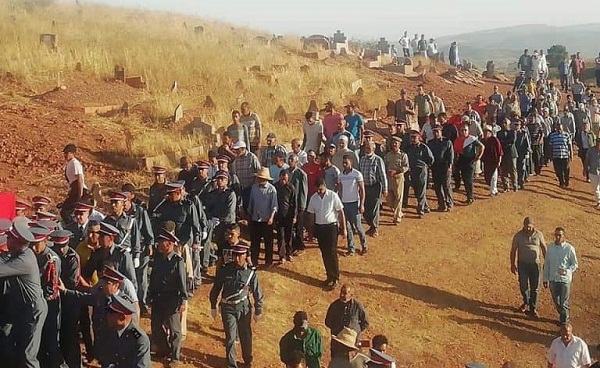 صور من جنازة الدركي ضحية دهس وسحل سيارة "ولد الفشوش" بالهرهورة