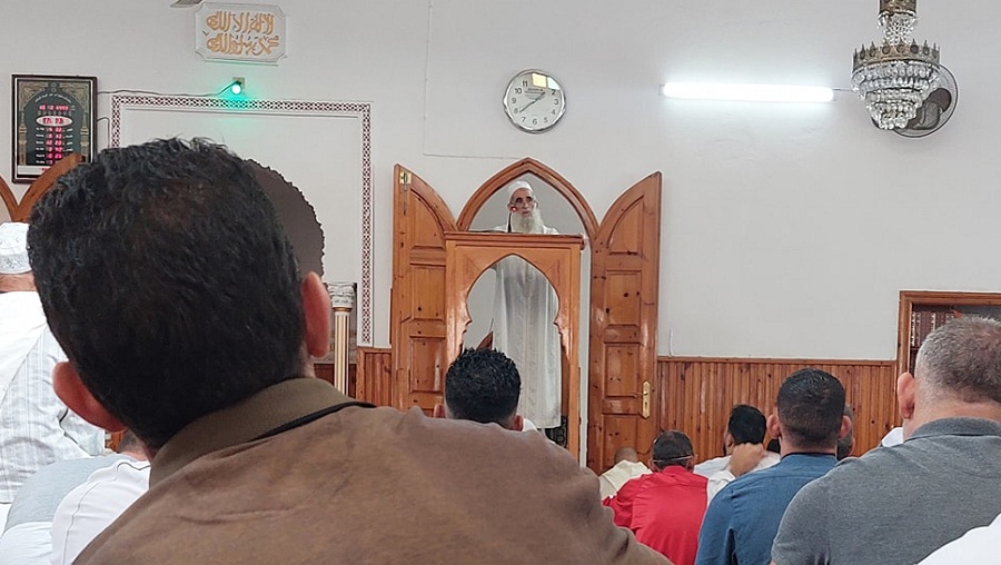 عودة الخطيب الطنجاوي الشيخ محمد الهبطي إلى منبره اليوم