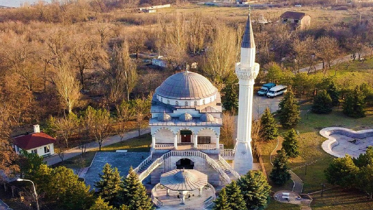 روسيا تقصف مسجد السلطان سليمان