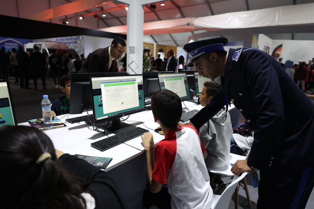 رقم قياسي لزوار الأبواب المفتوحة للأمن رغم أمطار الخير العاصفية 