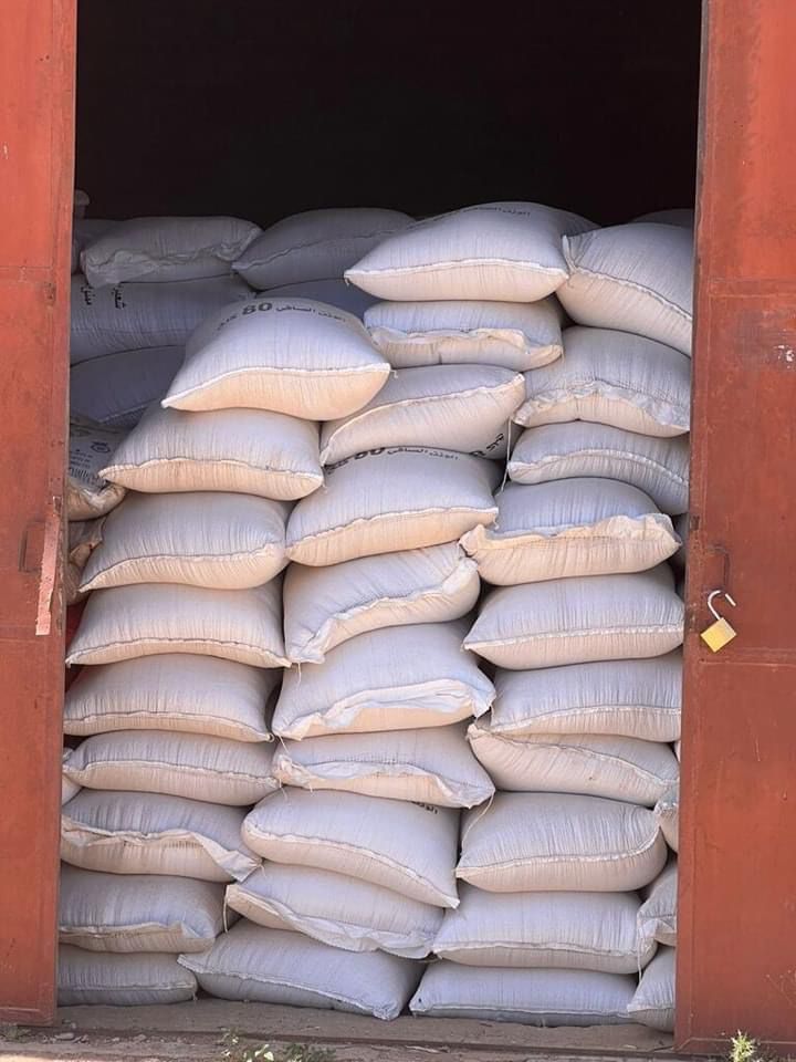 مستخدمان عموميان وتاجر يقعون في المحظور