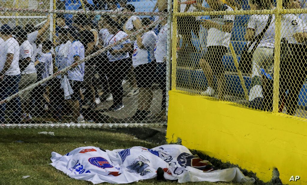 مباراة كرة قدم تتسبب في كارثة