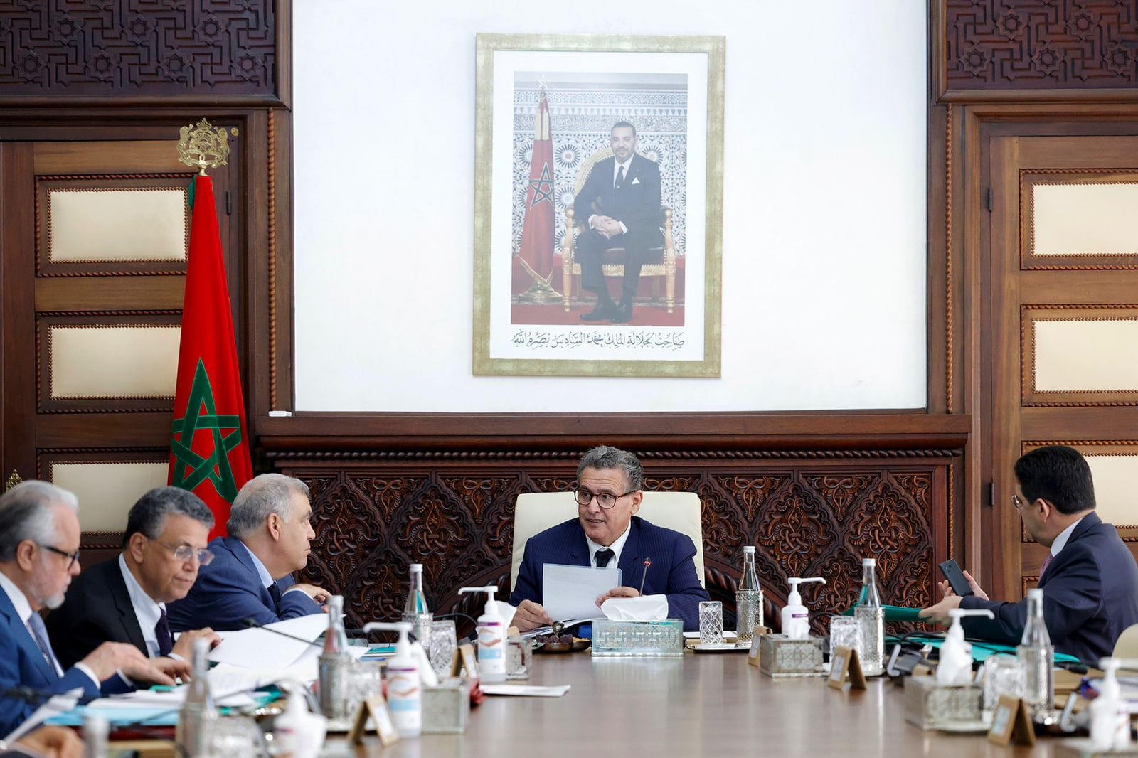 تراجع الثقة في الحكومة ونسبة كبيرة لا تعرف أخنوش