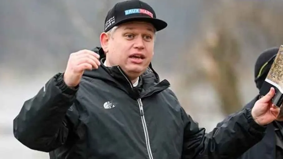 مستفز شرطة السويد تمنح إذنا لحرق المصحف تزامنا مع عيد الأضحى