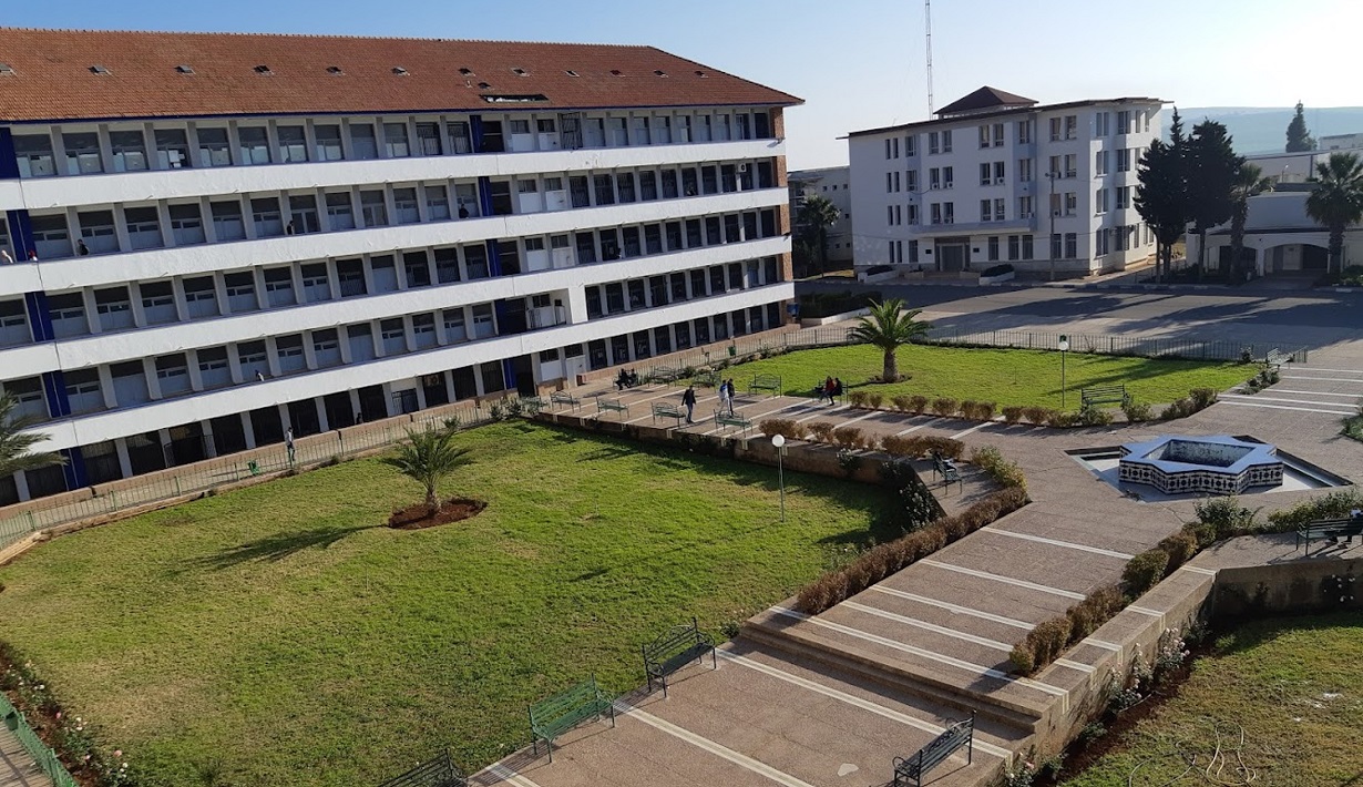 طلبة جدد يعانون من قلة الأسرة بالأحياء الجامعية في المغرب