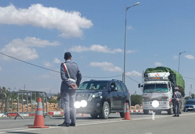 سيارة رانج تسحل دركيا وترسله للمستعجلات بسيدي بوزيد