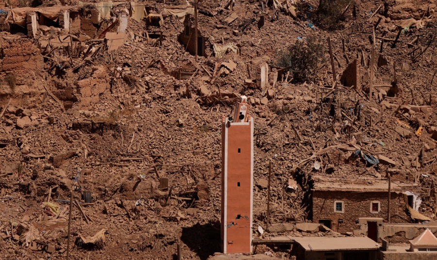 الطمع في تبرعات المحسنين لمساعدة ضحايا الزلزال يوقع بشخصين