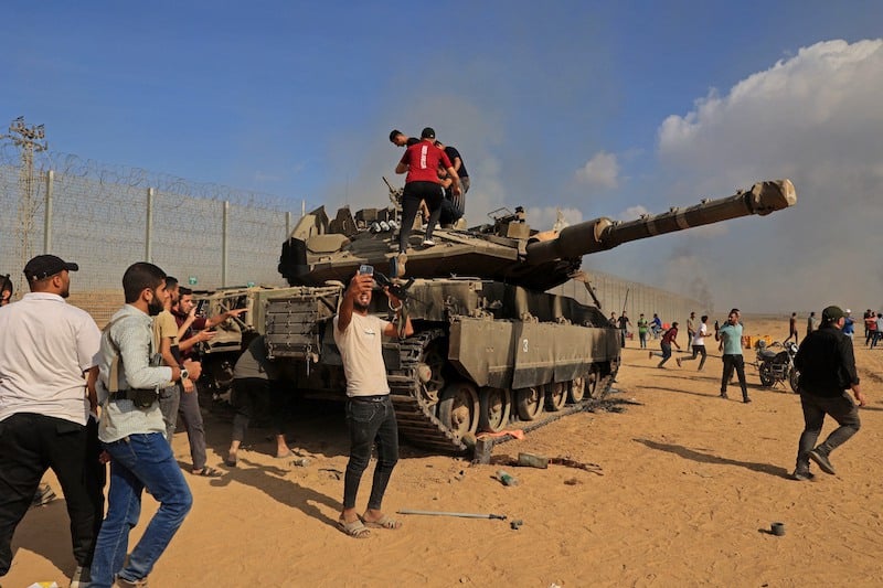 حماس تسيطر على عدد من المستوطنات