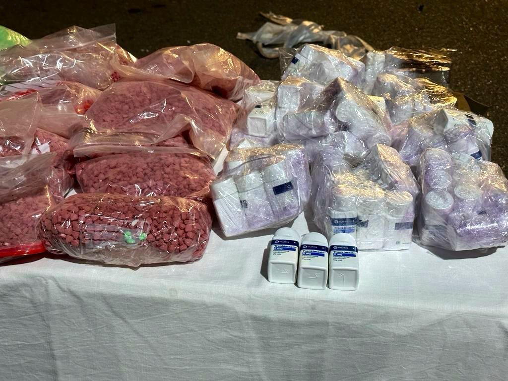 تفتيش سيارة طرونزيتور يفجر مفاجأة غير متوقعة