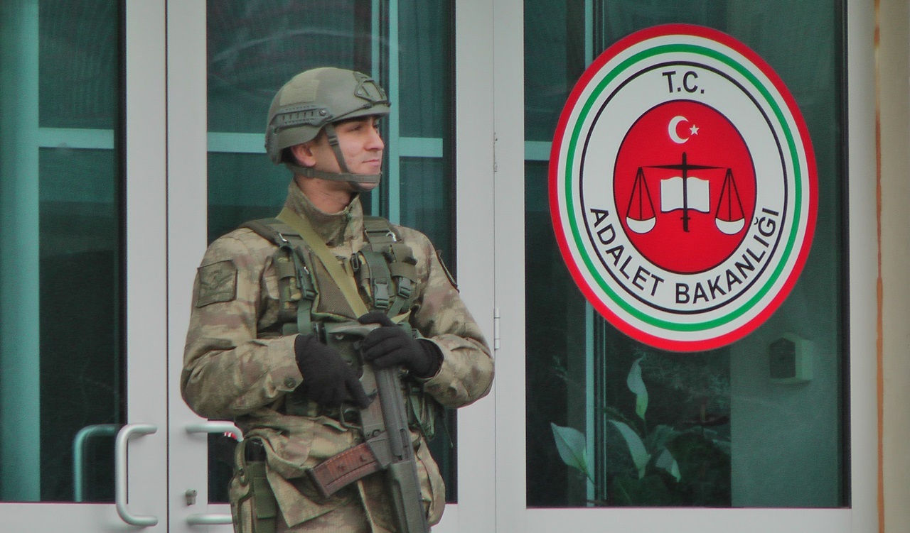 التهديد باغتيال قادة حماس